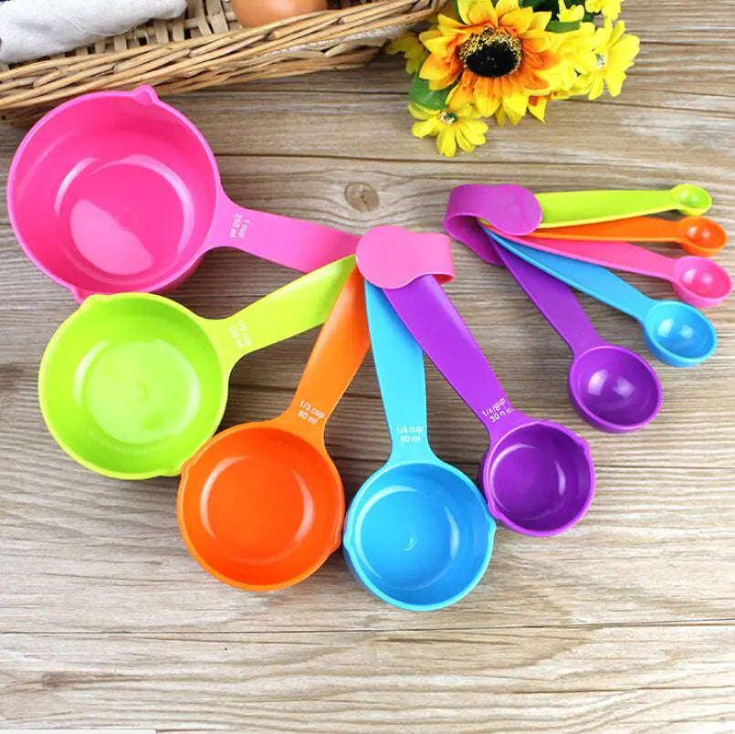 Colorful Plastic Measuring Spoons for Baking Tools