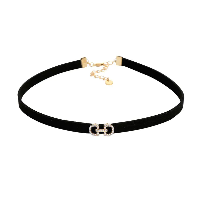 Fashionable Velvet Choker for Trendy Individuals