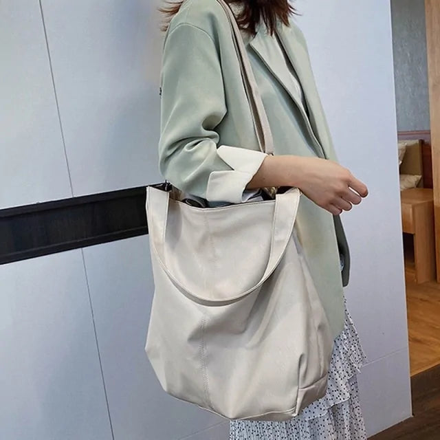 Schultertasche