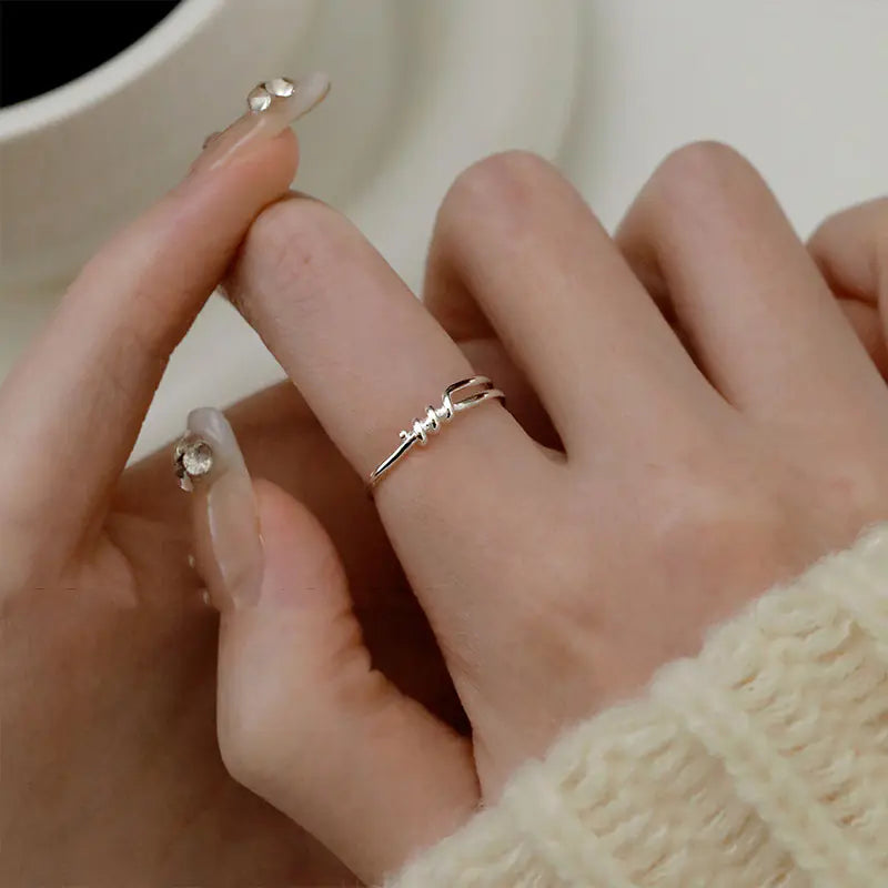 Fashionable Sterling Silver Knotted Ring for Women