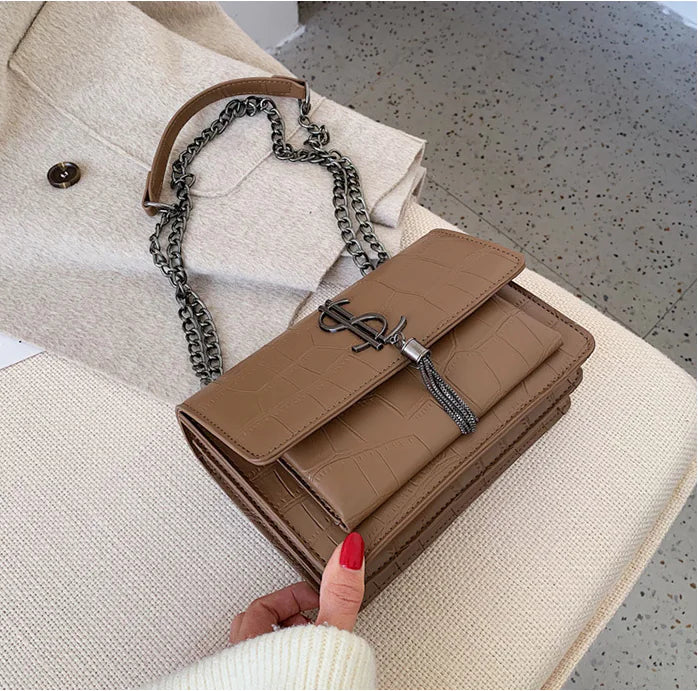 Fashionable Crocodile Pattern Tassel Women's Crossbody Bag