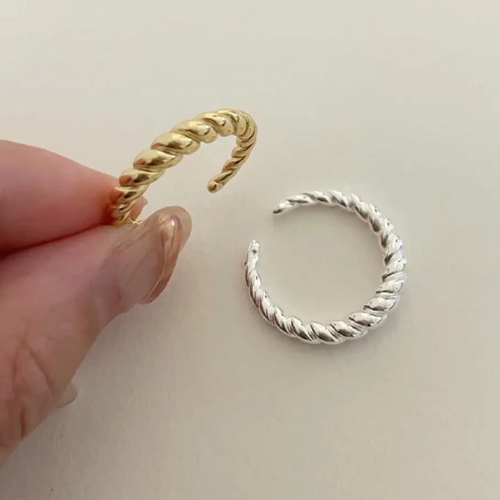 Vintage 925 Sterling Silver Knotted Design Ring