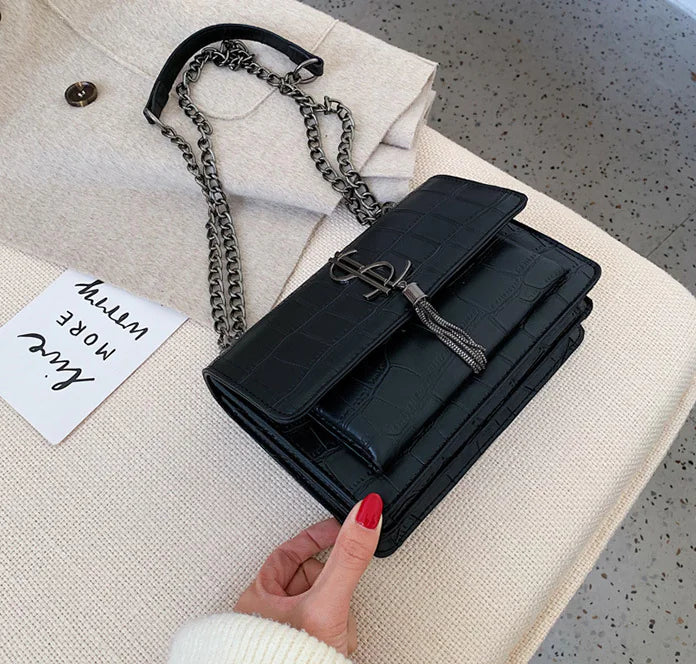 Fashionable Crocodile Pattern Tassel Women's Crossbody Bag