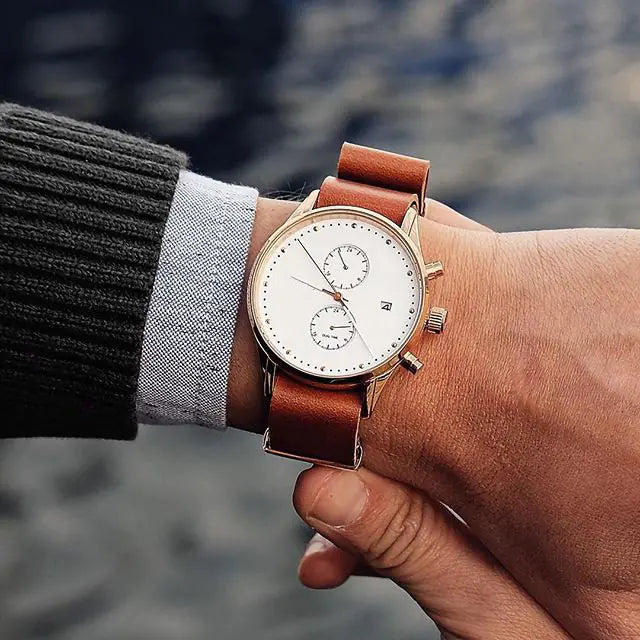 Fashionable Men's Quartz Watch with Calendar Feature