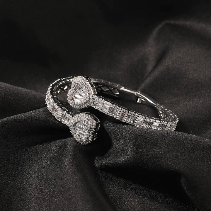 Geometric Diamond Love Spring Buckle Bracelet