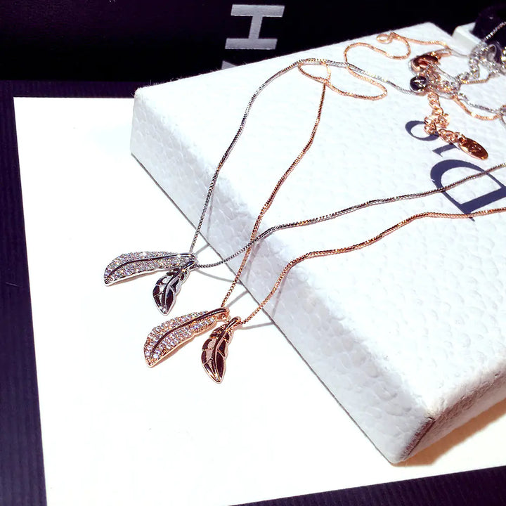 Fashionable Korean Style Leaf Pendant Choker Necklace