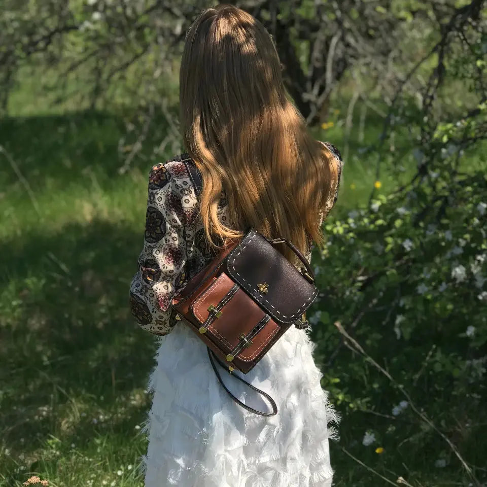 Hummel-Lederrucksack