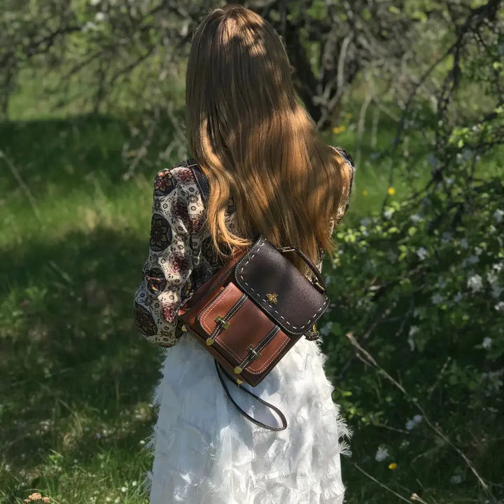 Hummel-Lederrucksack